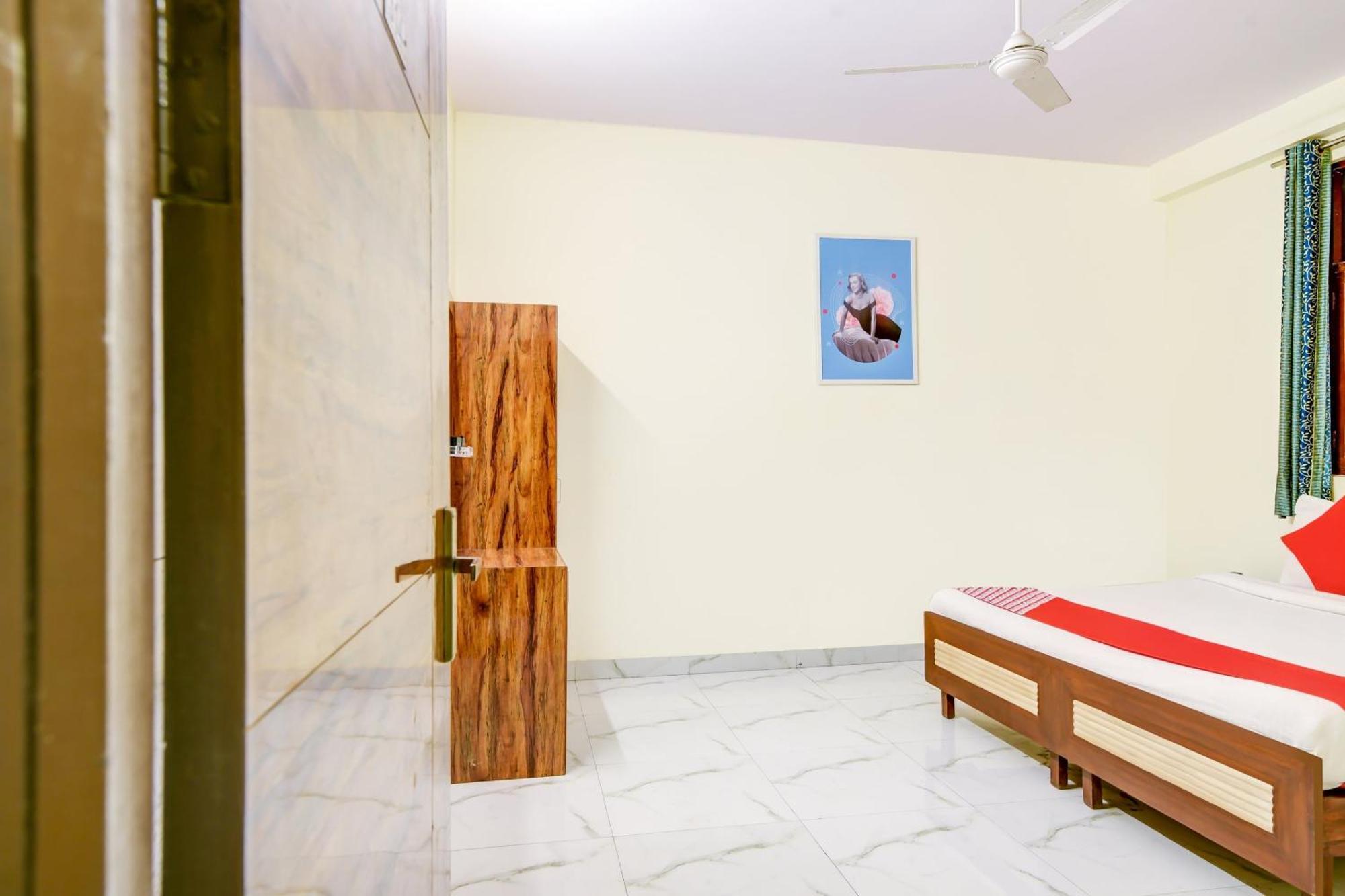 Hotel O 74192 Vishwakarma Palace Delhi  Luaran gambar